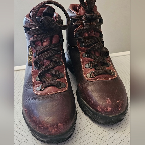 Vasque GORE-TEX waterproof, leather hiking or work boot, women's 7M, like new - Picture 3 of 10